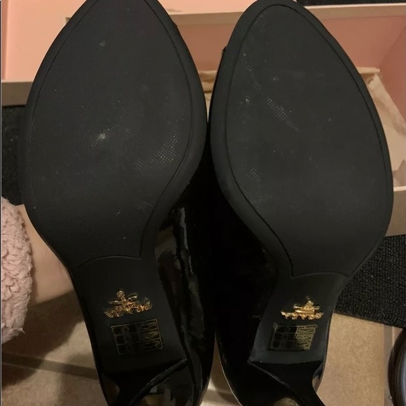 Prada Classic Open Toe Pump (like New) - Picture 7 of 9